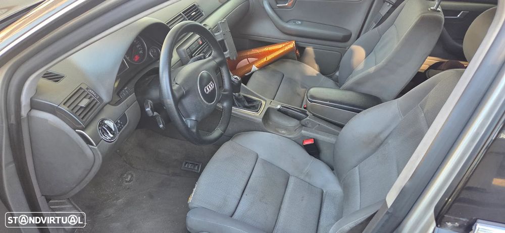 Audi A4 1.9 TDI m5 Sport - 12
