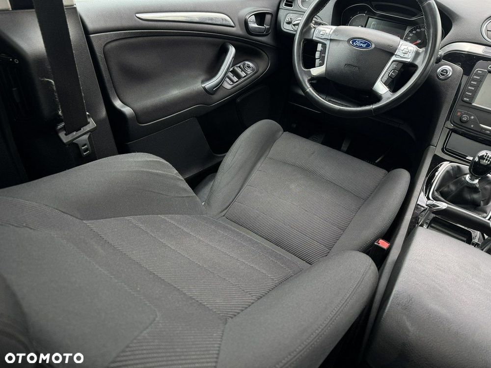 Ford S-Max 2.0 TDCi DPF Titanium - 23