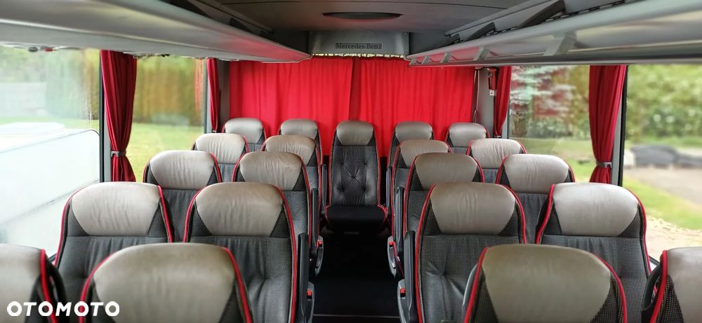 Mercedes-Benz Tourismo 17 RHD - 29