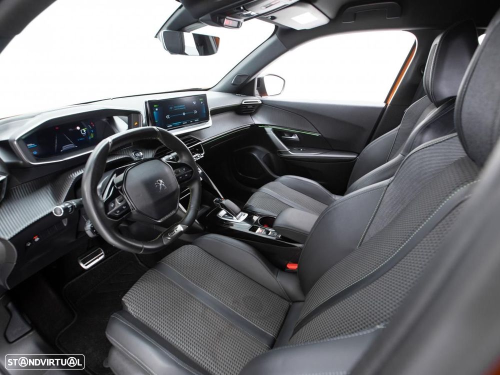 Peugeot e-2008 50 kWh GT - 7