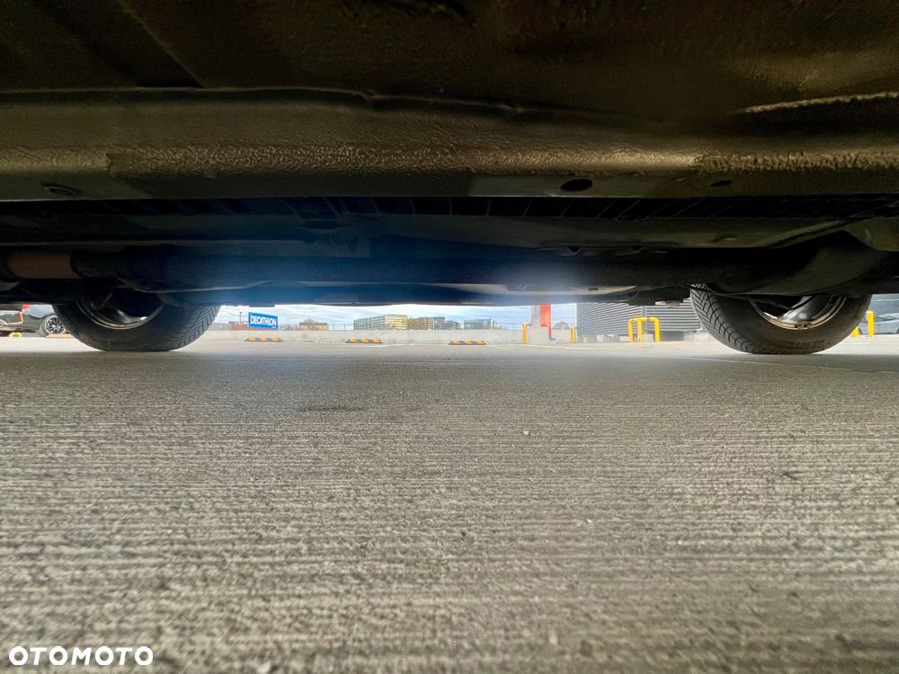 Honda Accord 2.0 ES - 30