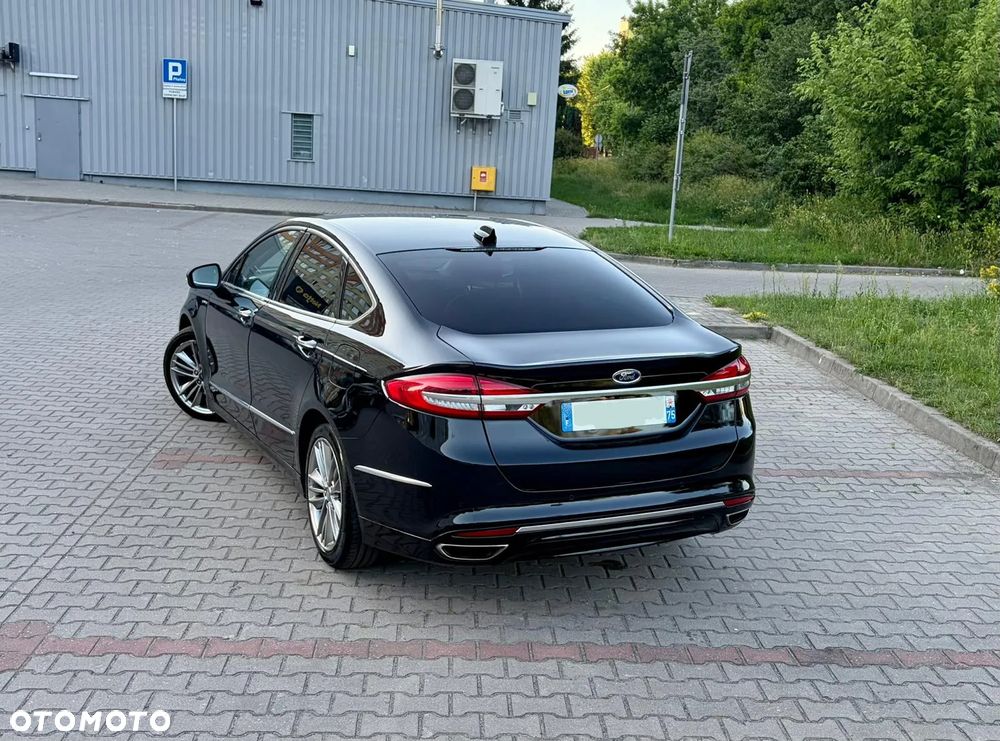 Ford Mondeo Vignale 2.0 Hybrid - 10