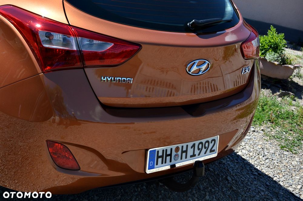 Hyundai i30 blue 1.6 CRDi DCT Style - 16