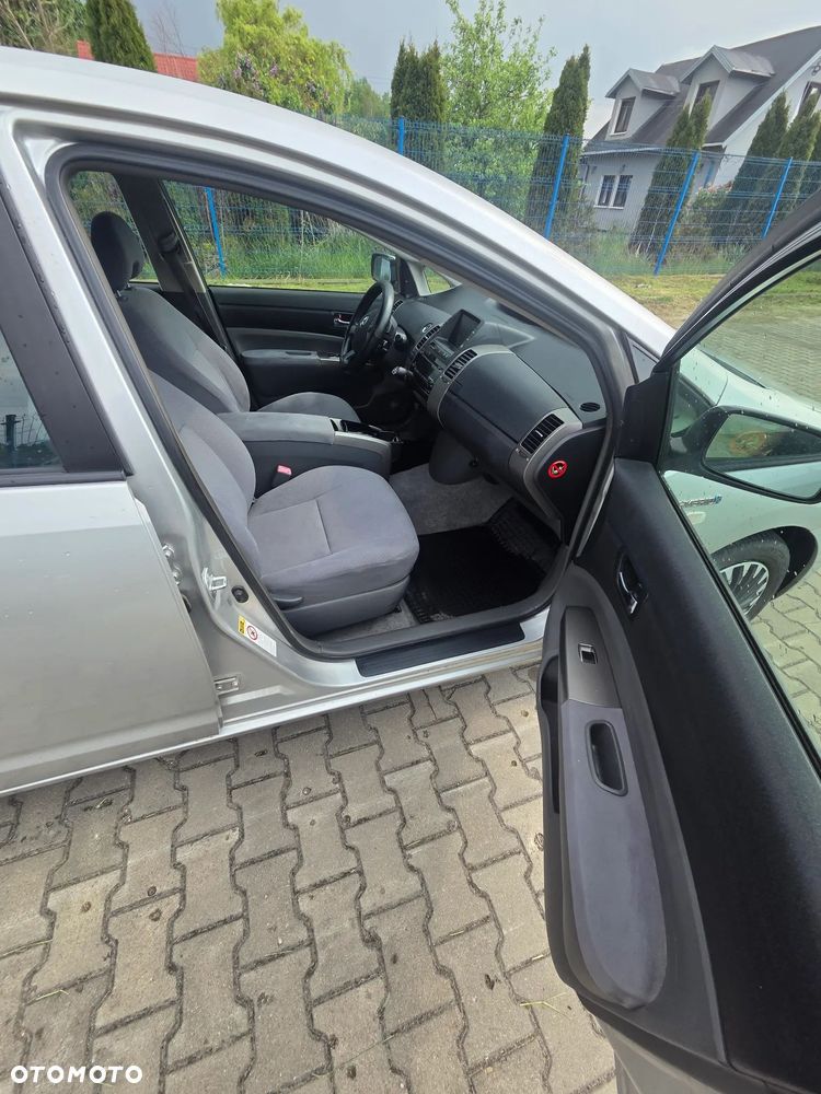 Toyota Prius 1.5 VVT-i Prestige - 10