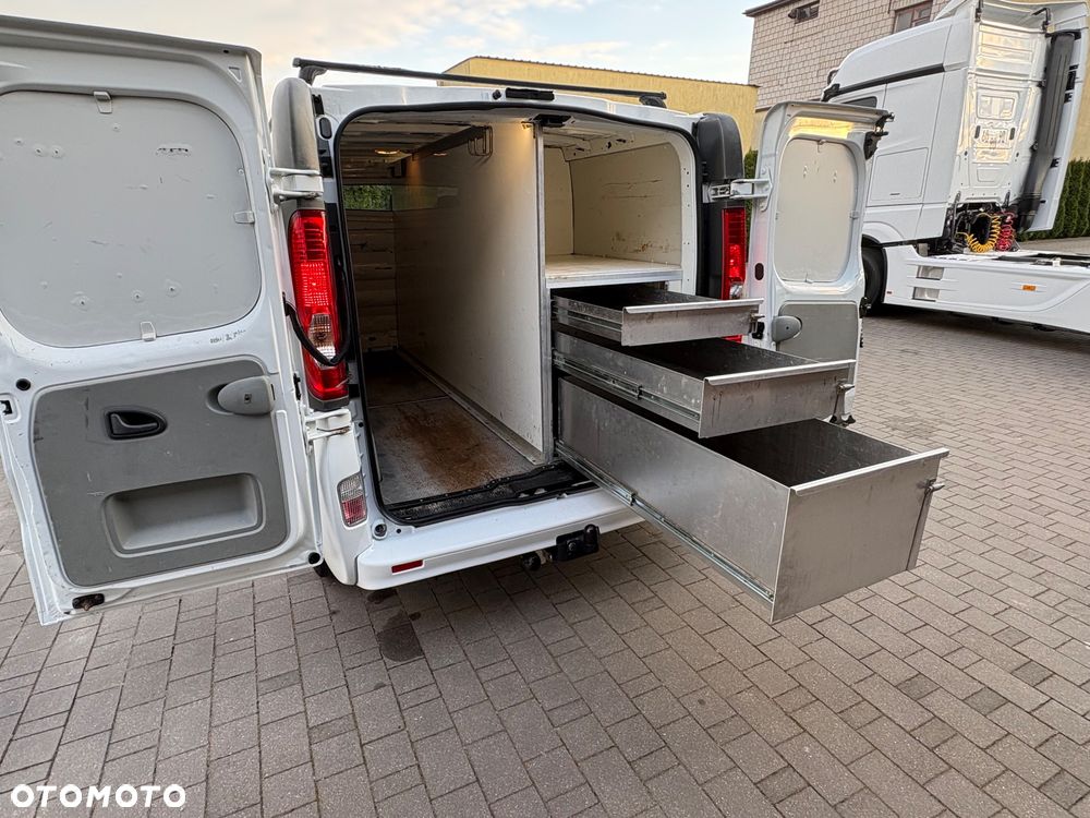 Nissan PRIMASTAR LONG - 18