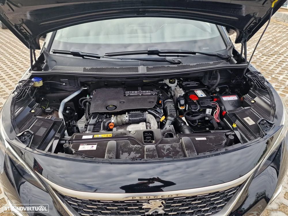 Peugeot 5008 1.5 BlueHDi Allure Pack EAT8 - 36