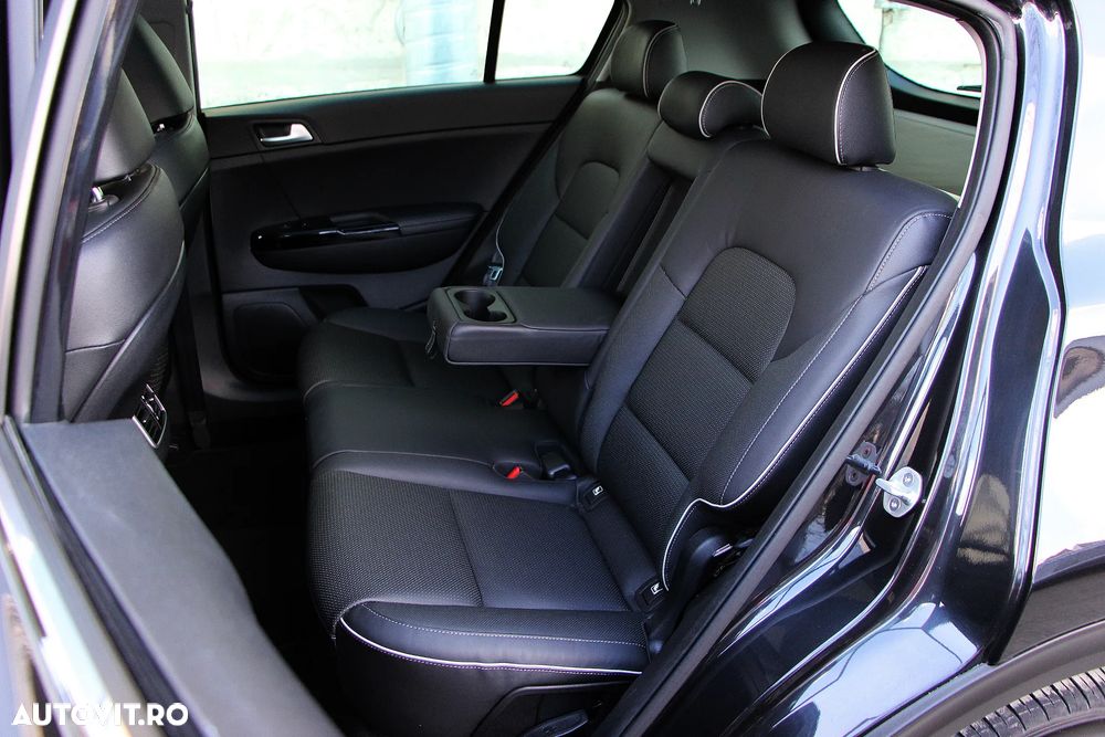 Kia Sportage 2,0 CRDI AWD Aut. GT Line - 10