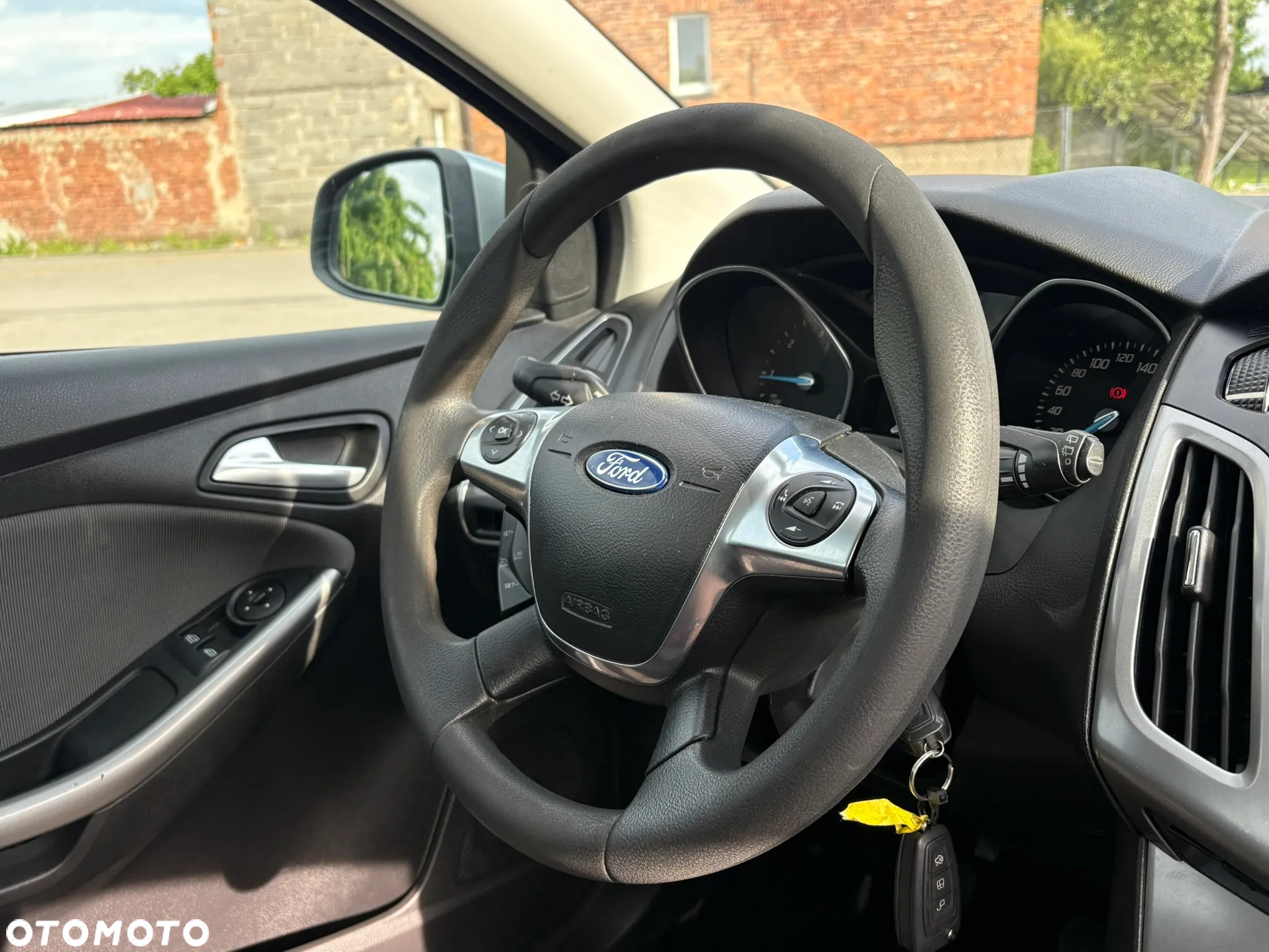 Ford Focus 1.6 TDCi ECOnetic 99g Start-Stopp-System SYNC Edition - 17