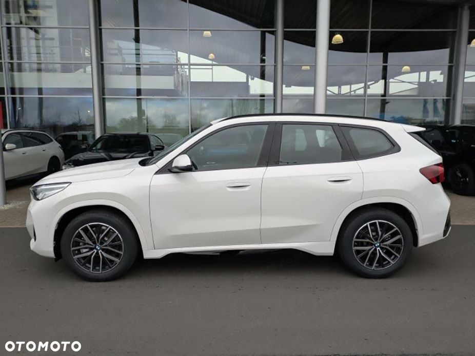 BMW X1 sDrive18i sport - 3