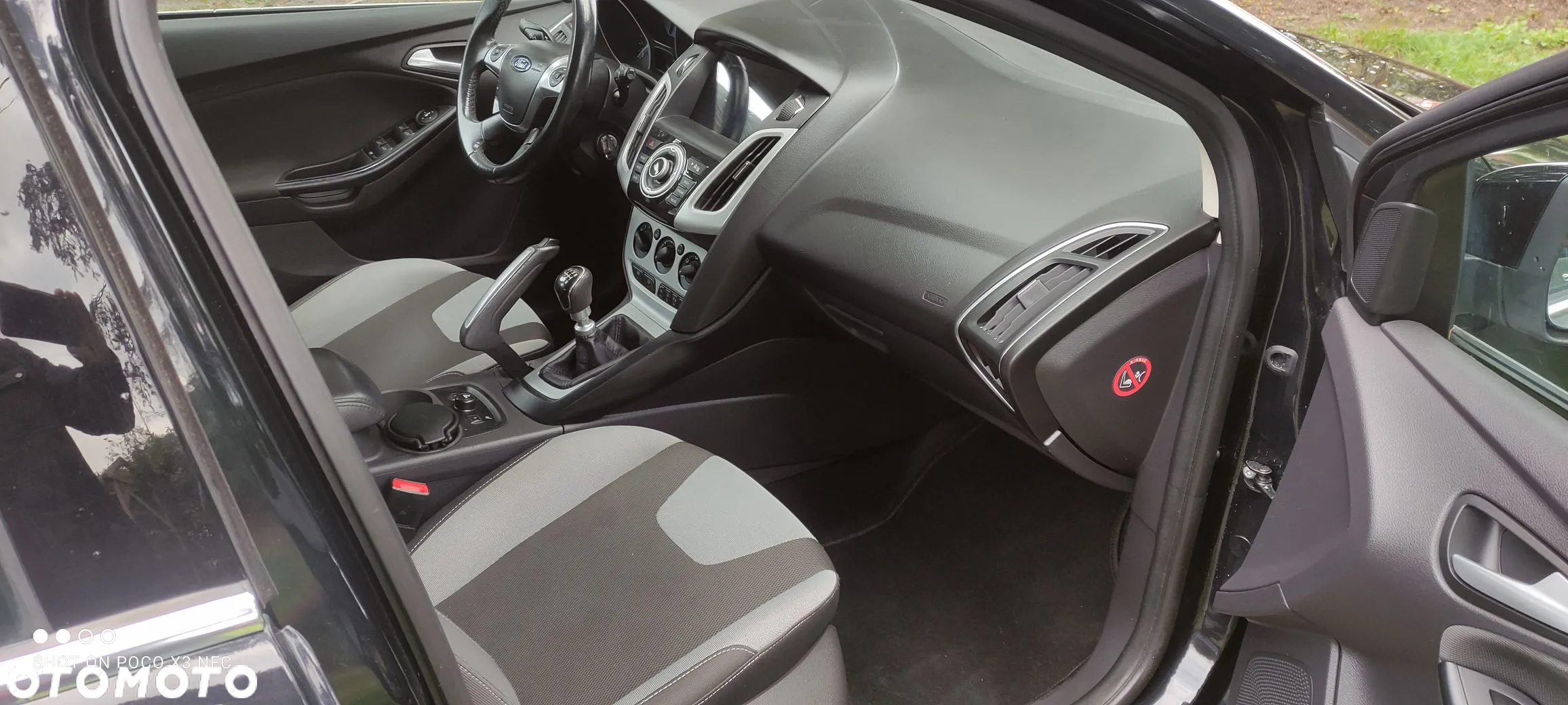 Ford Focus 1.6 EcoBoost Titanium - 28