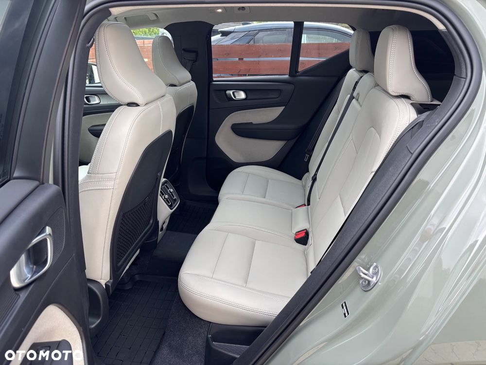 Volvo XC 40 B5 B AWD Ultimate Bright - 16