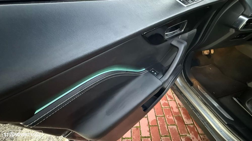 Jaguar F-Pace 2.0 i4D R-Sport AWD Aut. - 23