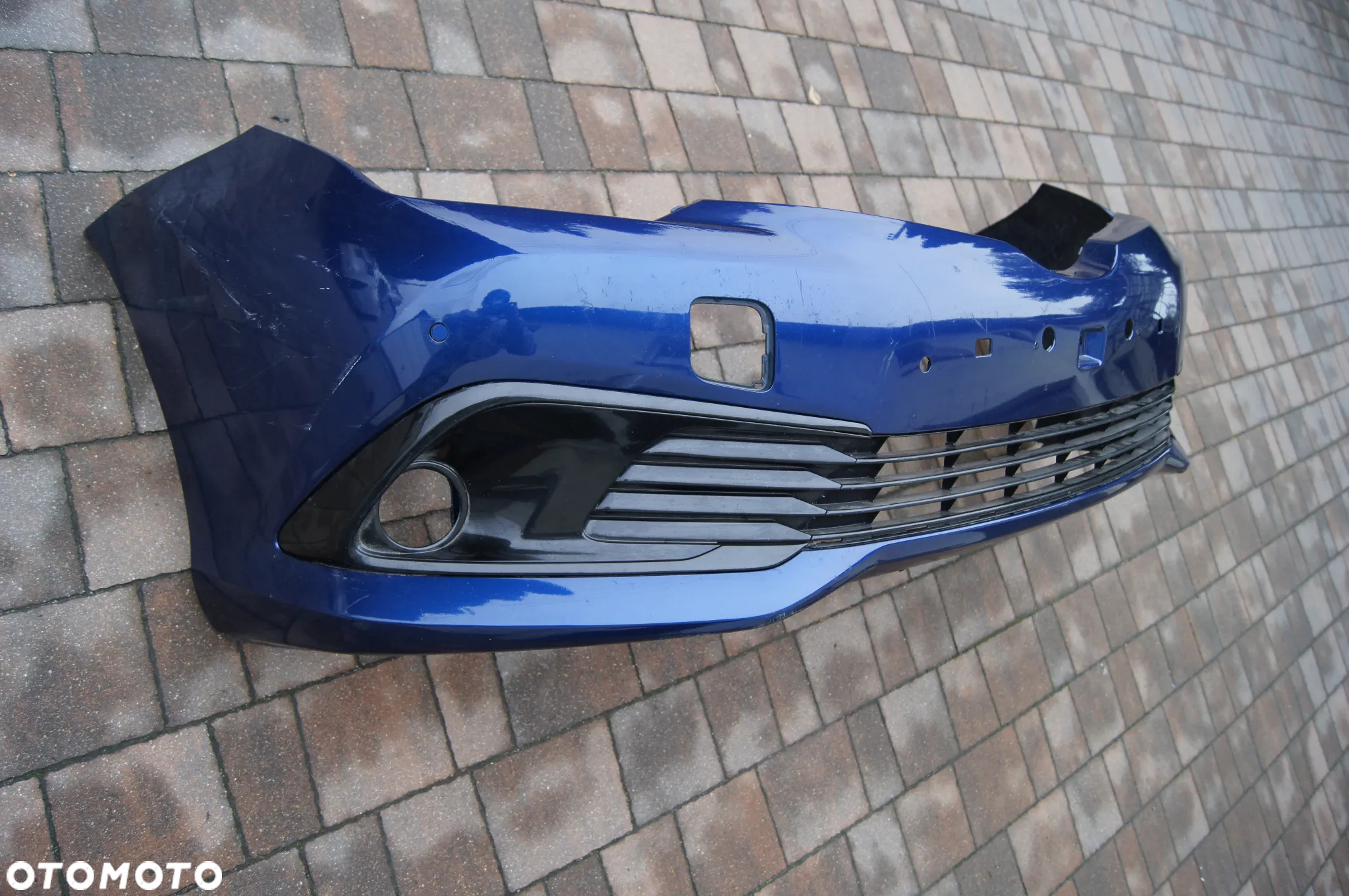 ZDERZAK PRZEDNI TOYOTA AURIS II LIFT 15- - 2