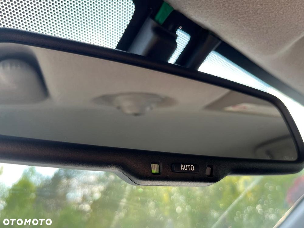 Toyota iQ 1.33 Plus - 15