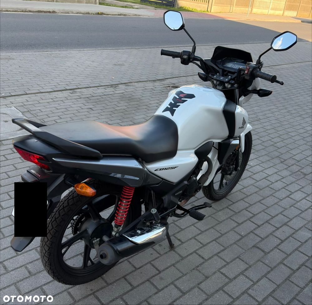 Honda CBF - 4