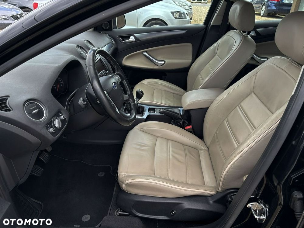 Ford Mondeo 2.0 TDCi Titanium - 12