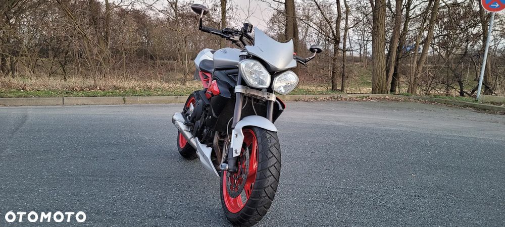 Triumph Street Triple - 2