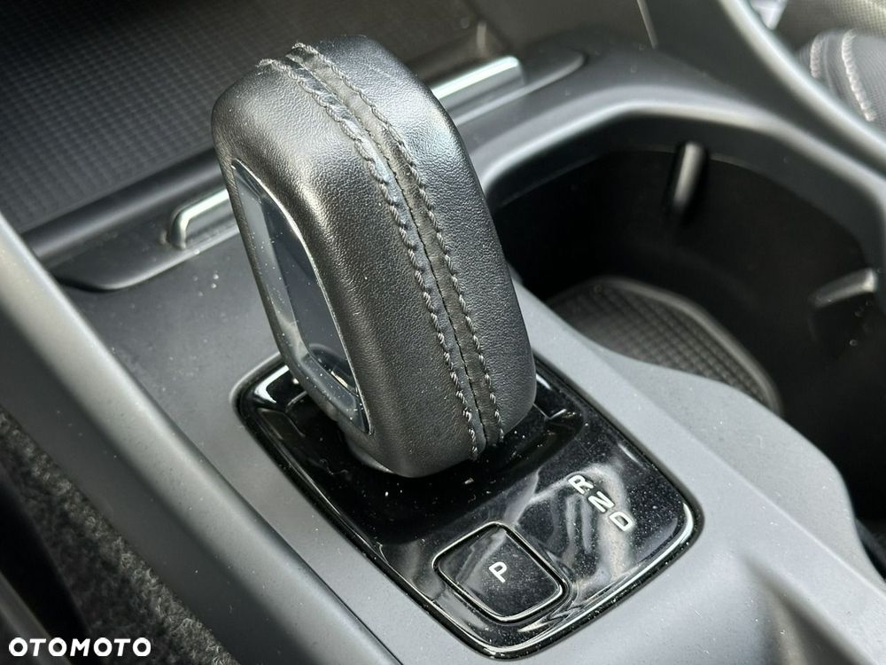 Volvo XC 40 - 23