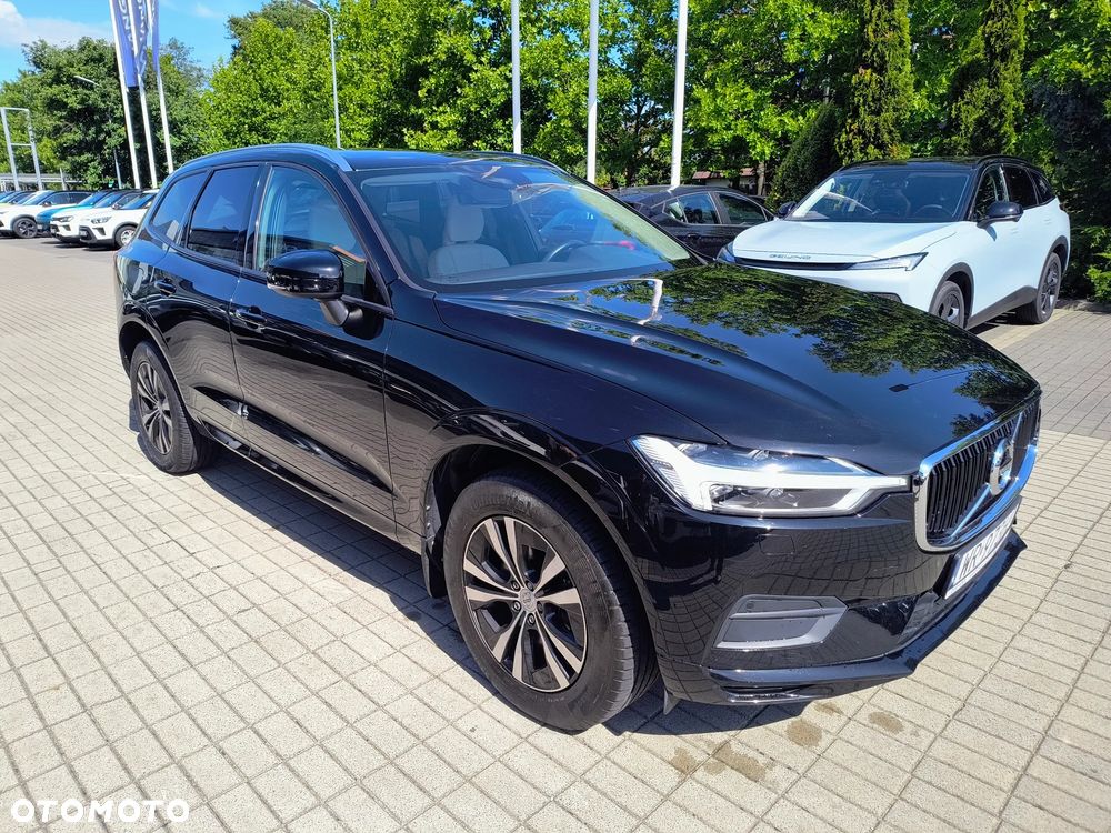Volvo XC 60 B5 B AWD Momentum - 8