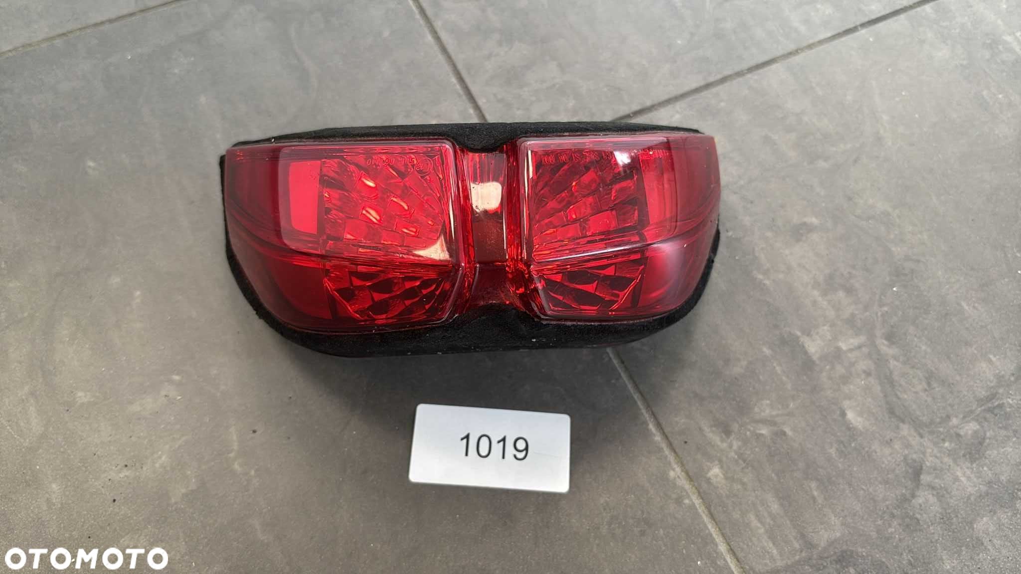 Lampa Tył Yamaha FZ1 Fazer 1000. 2006-15 [1019] - 1