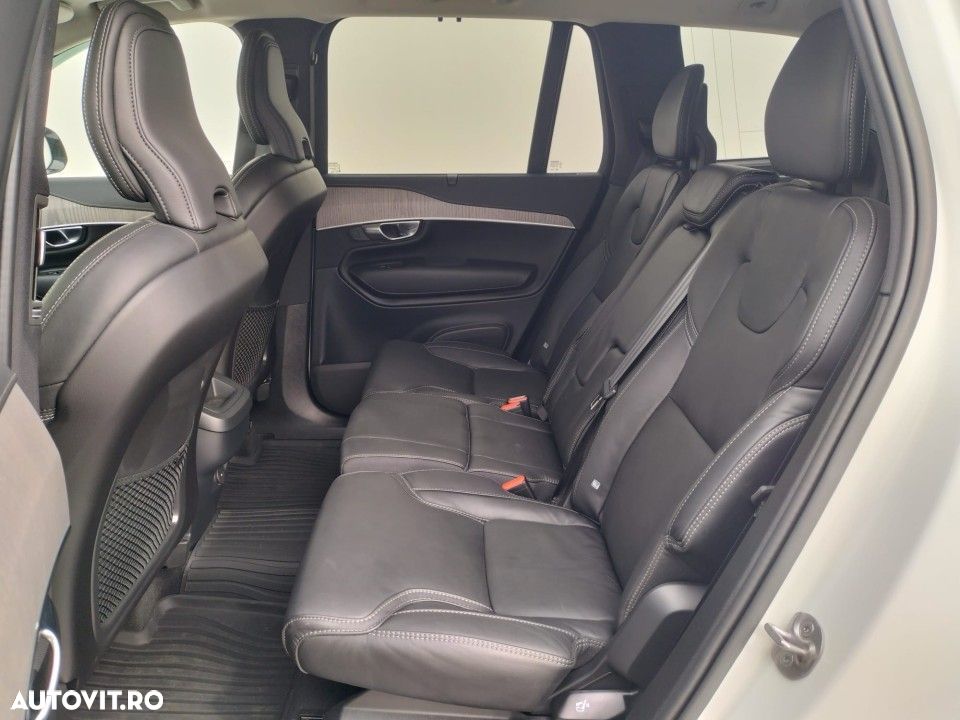 Volvo XC 90 - 20