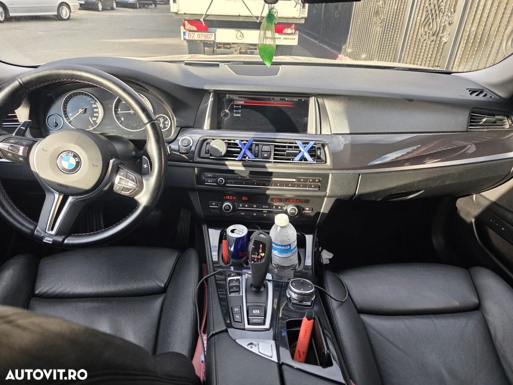 BMW Seria 5 525d xDrive AT - 9