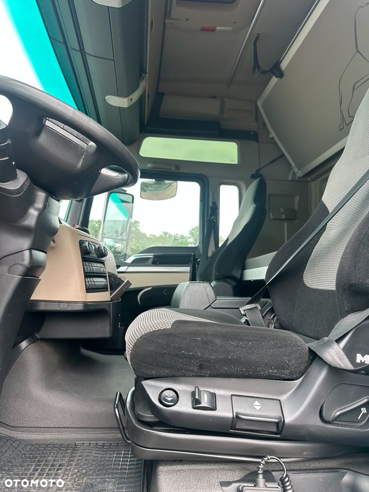 MAN TGX 18.460 XLX MEGA LOW DECK | RETARDER | EURO 6 | 2017 | 900 tys. km - 11