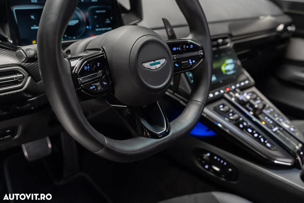 Aston Martin V8 Vantage - 16