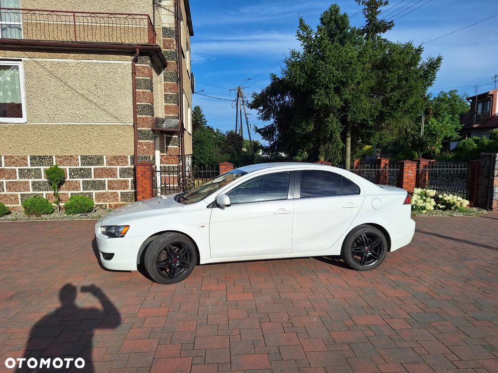 Mitsubishi Lancer 1.6 Inform - 7