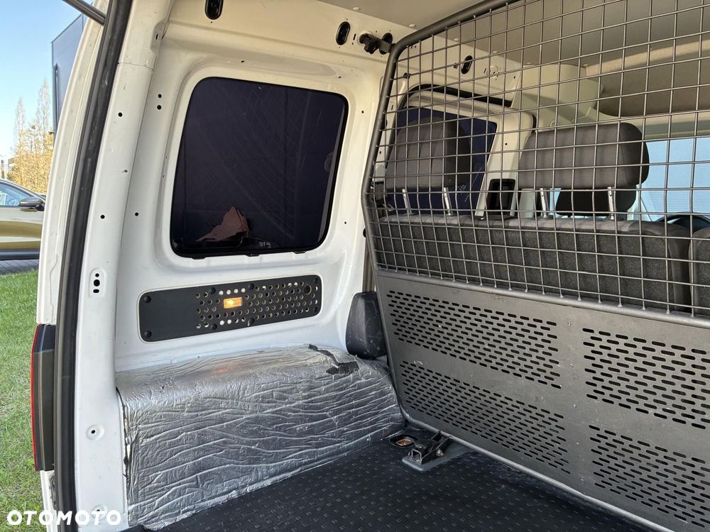 Volkswagen Caddy - 31