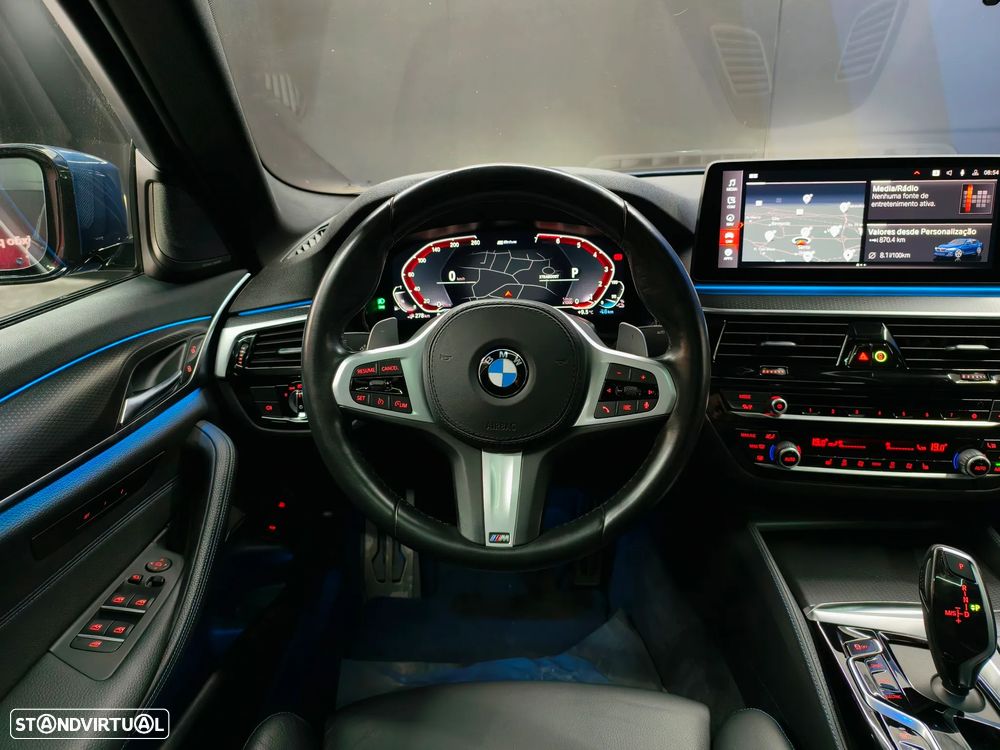 BMW 530 e Pack M - 25
