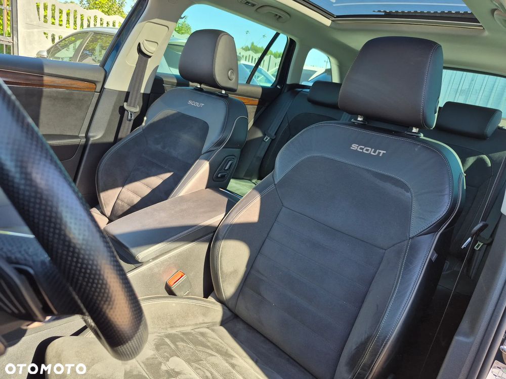 Skoda Superb 2.0 TSI 4x4 Scout DSG - 22
