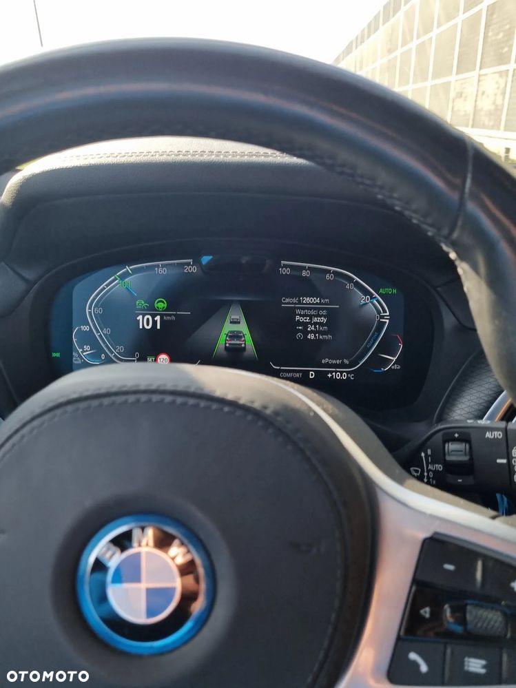 BMW iX3 Impressive - 9