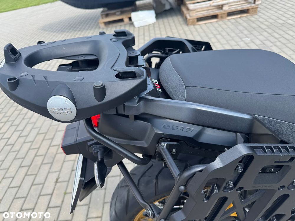 Suzuki V-STROM - 8