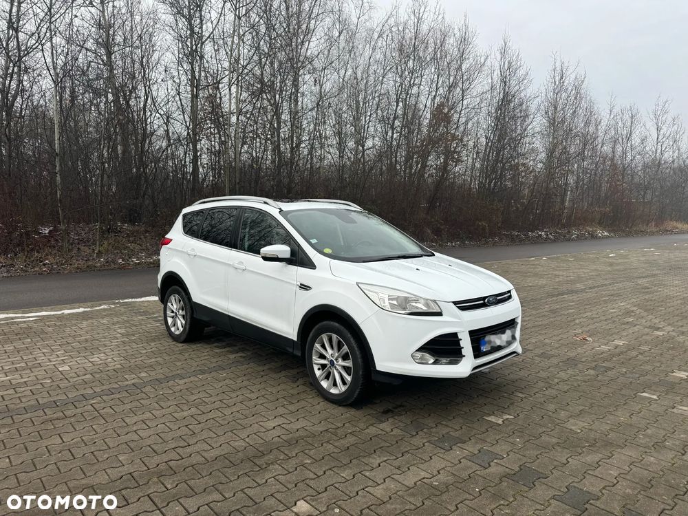 Ford Kuga 2.0 TDCi 2x4 Titanium - 3