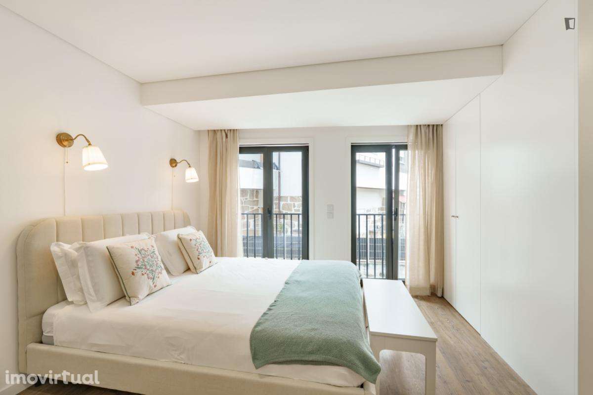 Estúdio - localizado em Santa Marinha Porto - Grande imagem: 2/29