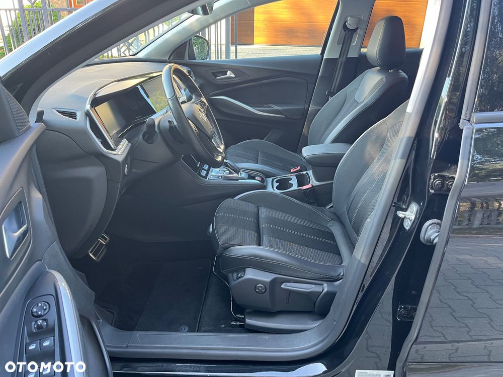 Opel Grandland 1.6 T PHEV Business Elegance - 10