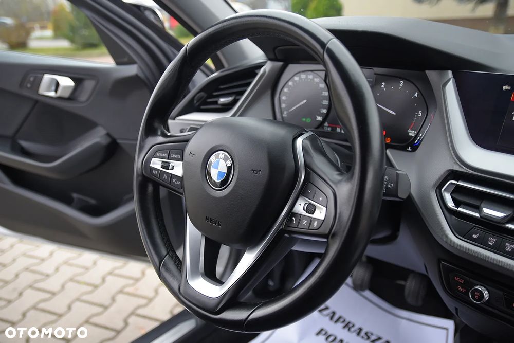 BMW Seria 1 116d - 33