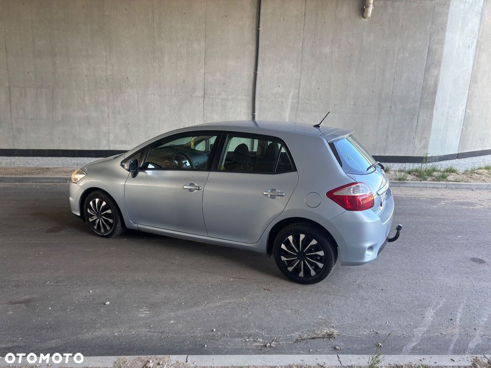Toyota Auris 1.33 VVT-i Life+ - 4