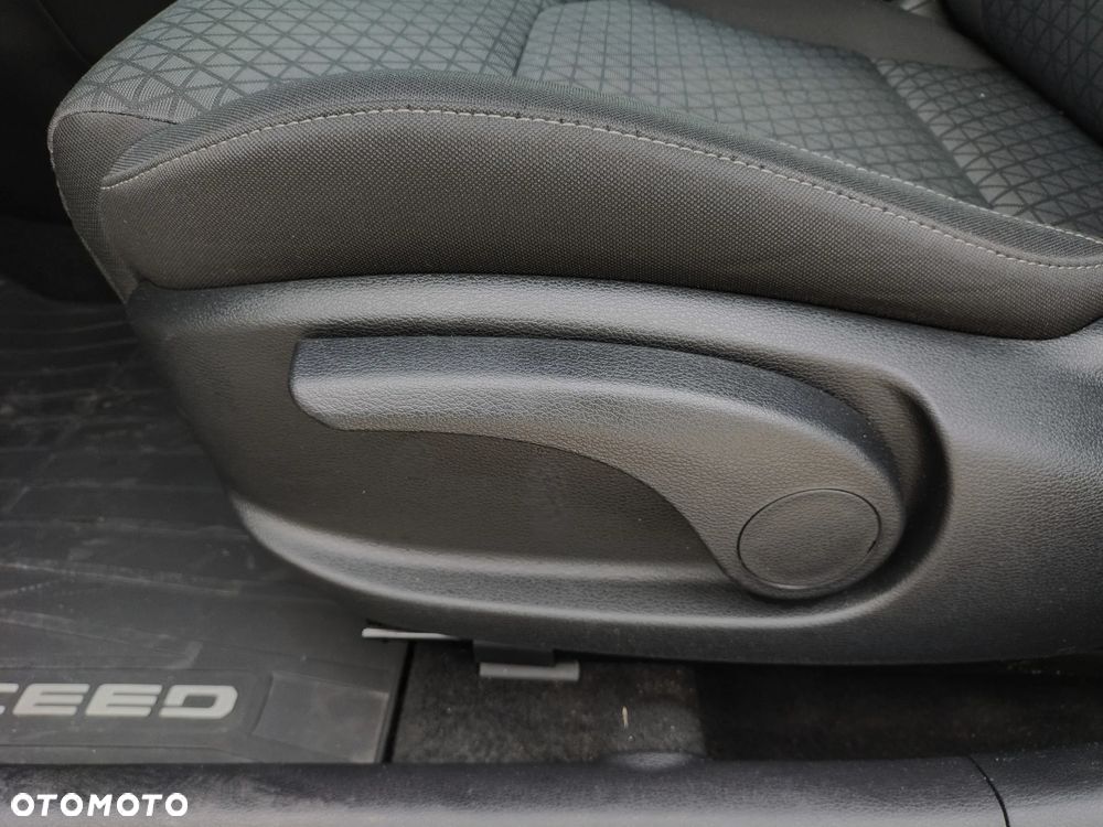 Kia Ceed 1.0 T-GDI M - 18