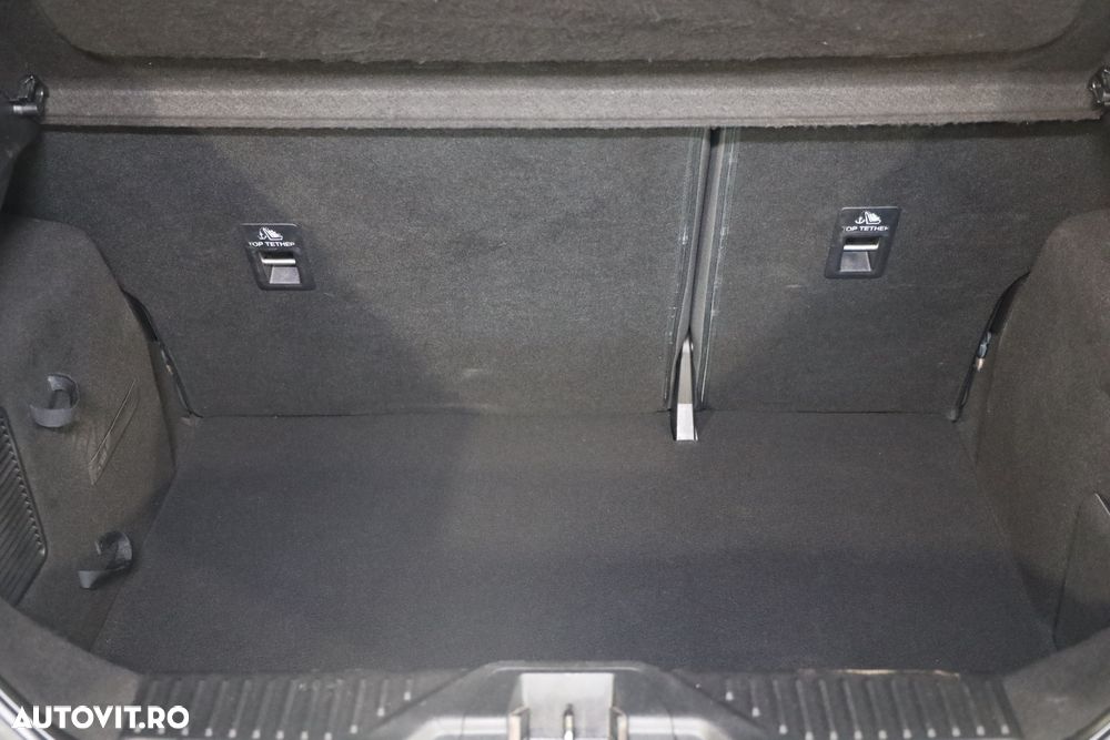 Ford Fiesta 1.0 EcoBoost Powershift Trend - 32