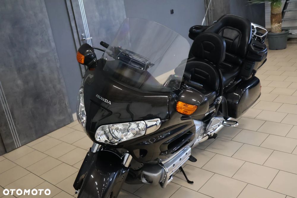 Honda GL - 5