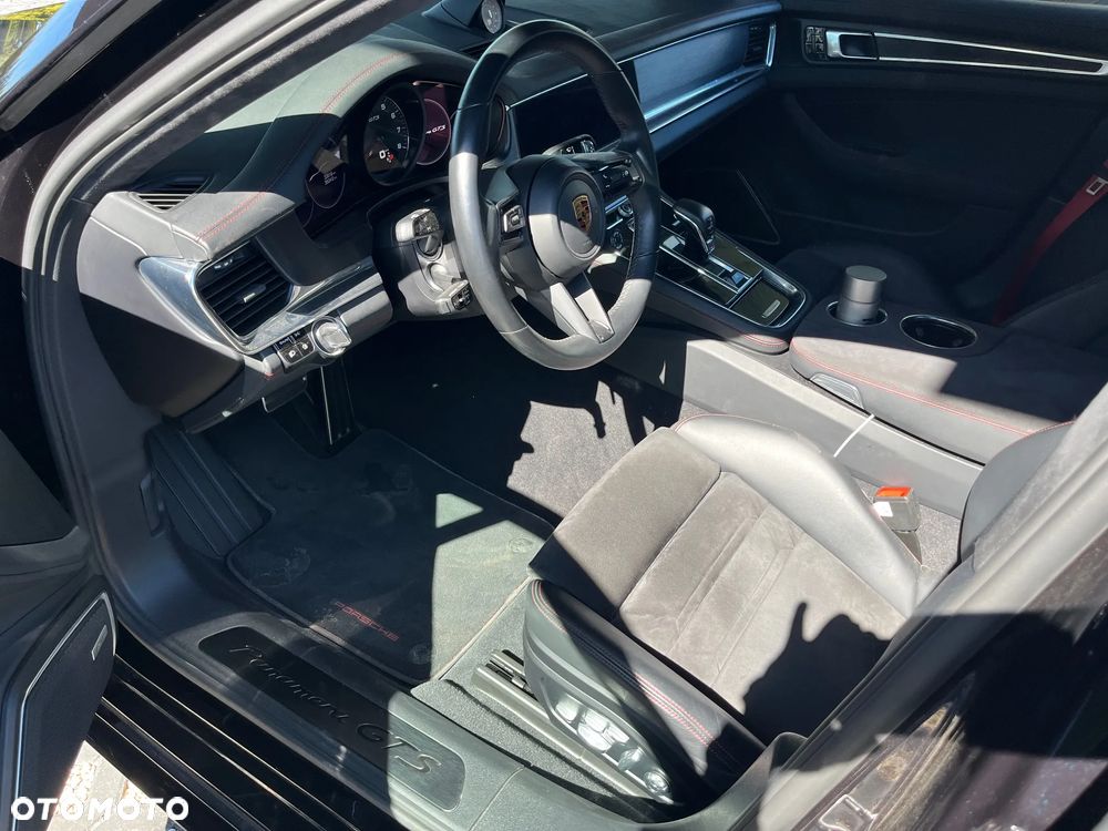 Porsche Panamera GTS - 8