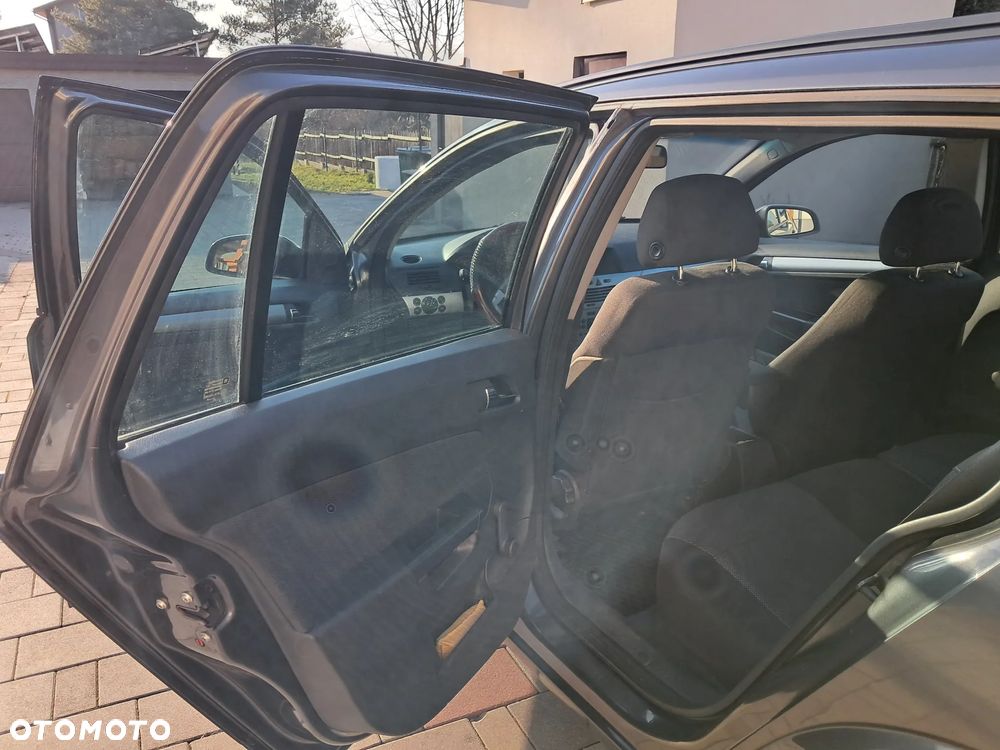 Opel Astra 1.9 CDTI 111 - 12