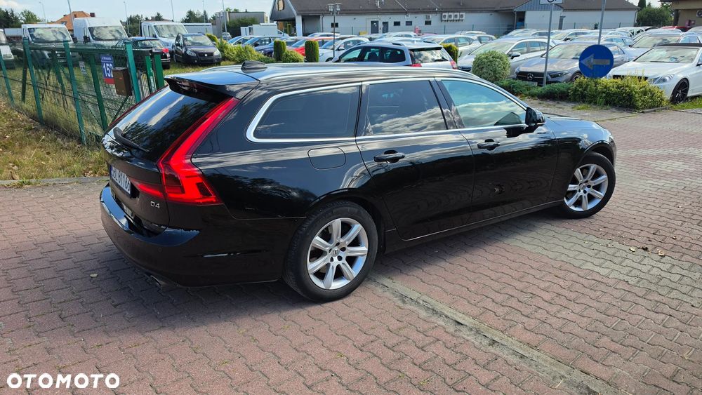 Volvo V90 D4 Geartronic Momentum - 18