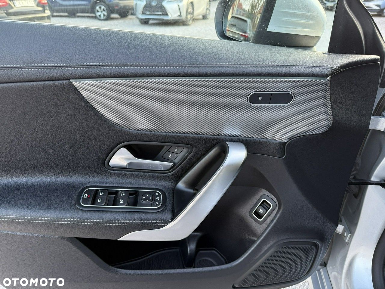 Mercedes-Benz CLA 200 d Shooting Brake 8G-DCT Edition 2021 - 37
