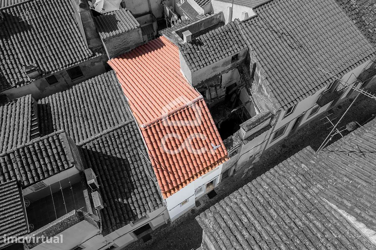 Moradia Unifamiliar T2 RENOVADA no Centro Histórico de Évora - Grande imagem: 2/28