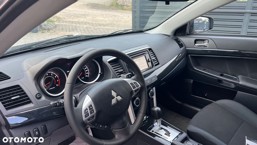 Mitsubishi Lancer Sportback 1.8 Clear Tec CVT Plus - 13