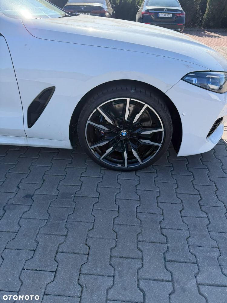 BMW Seria 8 M850i xDrive - 4