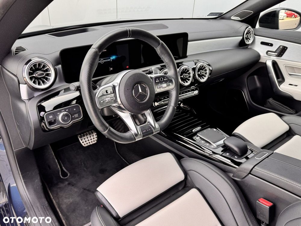Mercedes-Benz CLA AMG 35 4-Matic 7G-DCT - 14